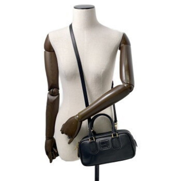 Miu Miu Arkady Leather Shoulder Bag Black - Picture 5 of 8